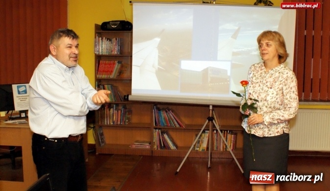 Zdjęcie w galerii na portalu naszraciborz.pl: Andrzej Śliwicki o Sycylii w bibliotece w Markowicach  wiadomości z regionu