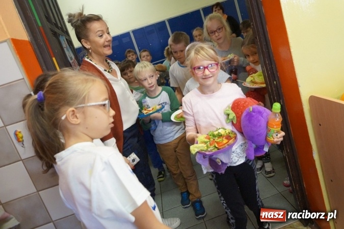 Zdjęcie w galerii na portalu naszraciborz.pl: Daje moc! Odkryli to w szkole w Nędzy wiadomości z regionu