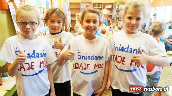 Zdjęcie w galerii na portalu naszraciborz.pl: Daje moc! Odkryli to w szkole w Nędzy wiadomości z regionu