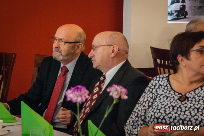 Zdjęcie w galerii na portalu naszraciborz.pl: Seniorzy z naszego miasta świętowali dziś w Raciborskiej wiadomości z regionu