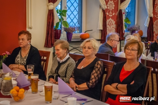 Zdjęcie w galerii na portalu naszraciborz.pl: Seniorzy z naszego miasta świętowali dziś w Raciborskiej wiadomości z regionu