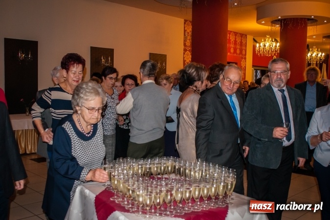 Zdjęcie w galerii na portalu naszraciborz.pl: Seniorzy z naszego miasta świętowali dziś w Raciborskiej wiadomości z regionu
