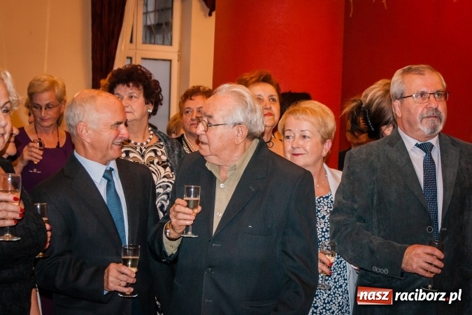 Zdjęcie w galerii na portalu naszraciborz.pl: Seniorzy z naszego miasta świętowali dziś w Raciborskiej wiadomości z regionu