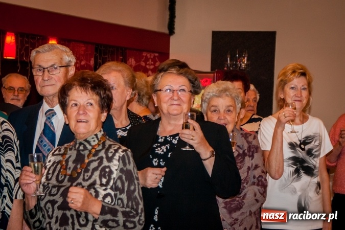 Zdjęcie w galerii na portalu naszraciborz.pl: Seniorzy z naszego miasta świętowali dziś w Raciborskiej wiadomości z regionu