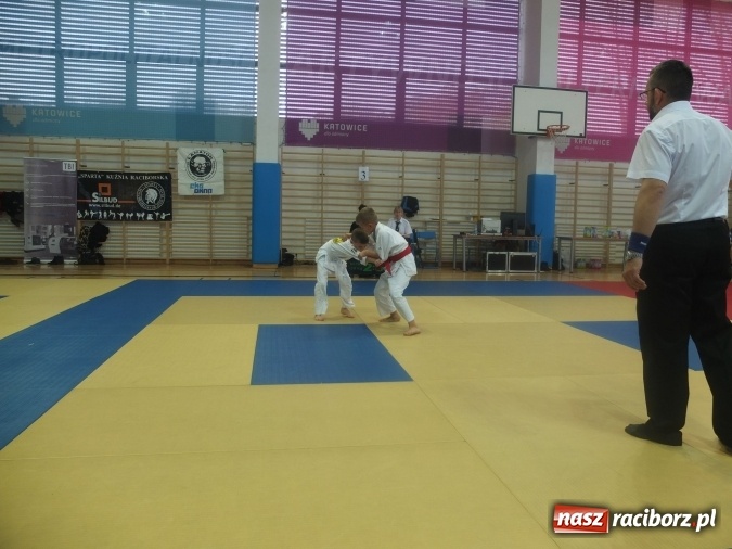 Zdjęcie w galerii na portalu naszraciborz.pl: Łamatorzy przywieźli z Katowic worek medali  wiadomości z regionu