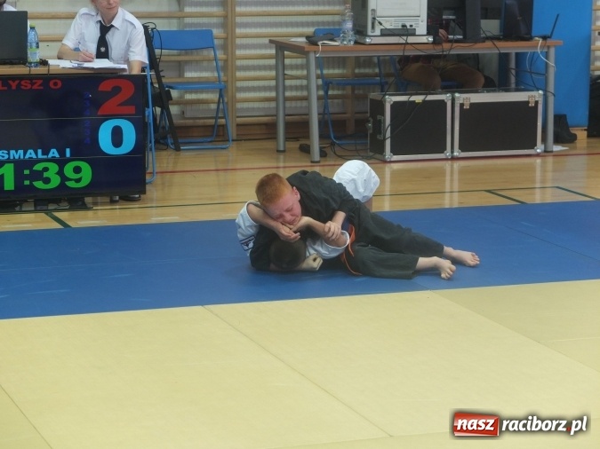 Zdjęcie w galerii na portalu naszraciborz.pl: Łamatorzy przywieźli z Katowic worek medali  wiadomości z regionu