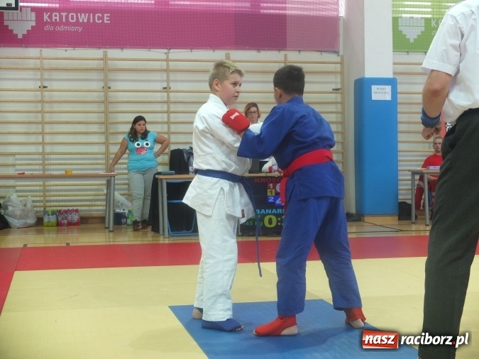 Zdjęcie w galerii na portalu naszraciborz.pl: Łamatorzy przywieźli z Katowic worek medali  wiadomości z regionu