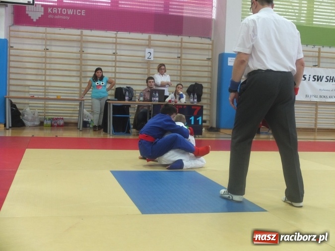 Zdjęcie w galerii na portalu naszraciborz.pl: Łamatorzy przywieźli z Katowic worek medali  wiadomości z regionu