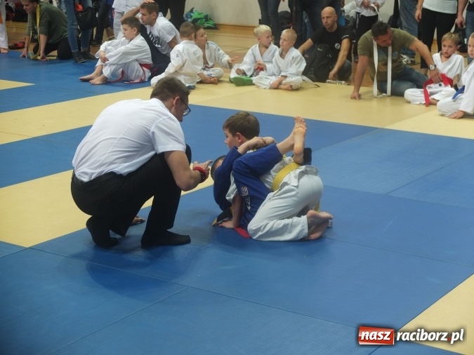 Zdjęcie w galerii na portalu naszraciborz.pl: Łamatorzy przywieźli z Katowic worek medali  wiadomości z regionu