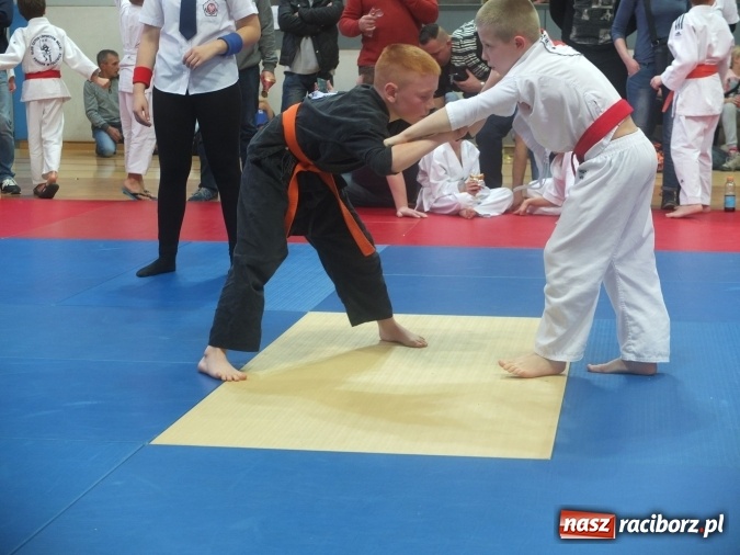 Zdjęcie w galerii na portalu naszraciborz.pl: Łamatorzy przywieźli z Katowic worek medali  wiadomości z regionu