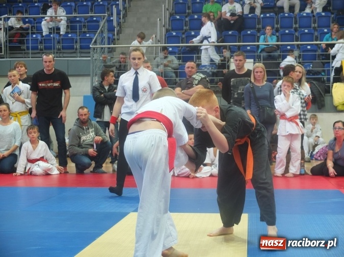 Zdjęcie w galerii na portalu naszraciborz.pl: Łamatorzy przywieźli z Katowic worek medali  wiadomości z regionu