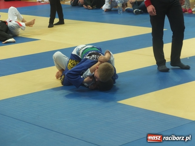 Zdjęcie w galerii na portalu naszraciborz.pl: Łamatorzy przywieźli z Katowic worek medali  wiadomości z regionu