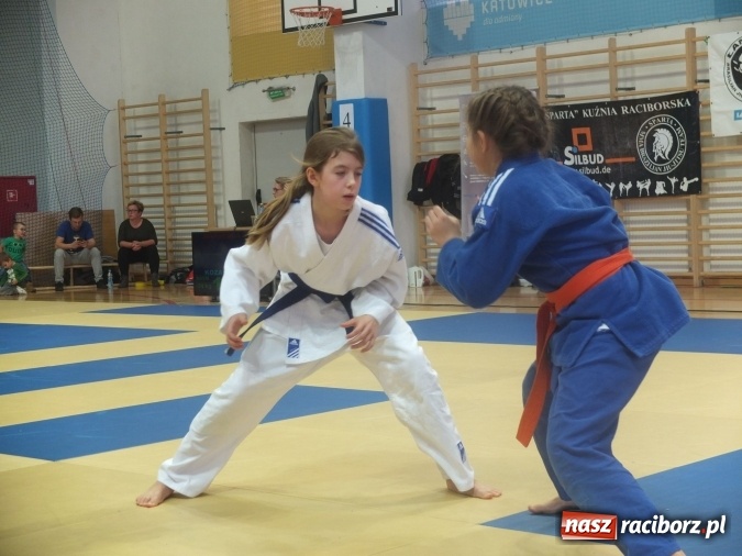 Zdjęcie w galerii na portalu naszraciborz.pl: Łamatorzy przywieźli z Katowic worek medali  wiadomości z regionu