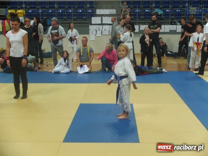 Zdjęcie w galerii na portalu naszraciborz.pl: Łamatorzy przywieźli z Katowic worek medali  wiadomości z regionu