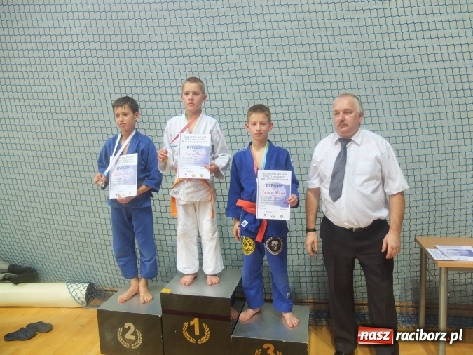 Zdjęcie w galerii na portalu naszraciborz.pl: Łamatorzy przywieźli z Katowic worek medali  wiadomości z regionu