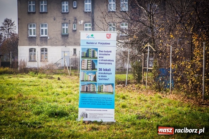 Zdjęcie w galerii na portalu naszraciborz.pl: Przy ulicy Przejazdowej ruszyła budowa nowych mieszkań Raciborskiego Towarzystwa Budownictwa Społecznego wiadomości z regionu
