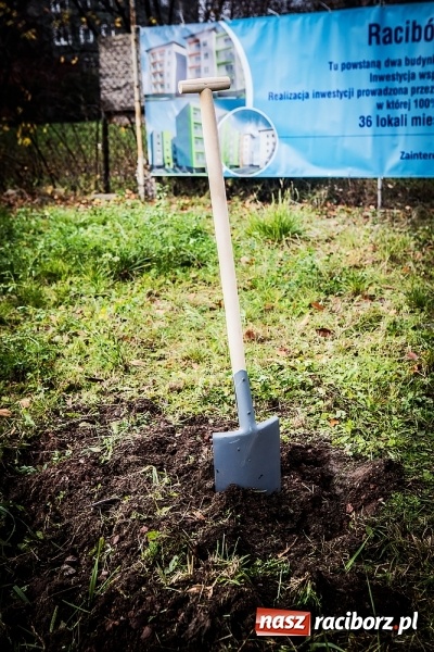 Zdjęcie w galerii na portalu naszraciborz.pl: Przy ulicy Przejazdowej ruszyła budowa nowych mieszkań Raciborskiego Towarzystwa Budownictwa Społecznego wiadomości z regionu