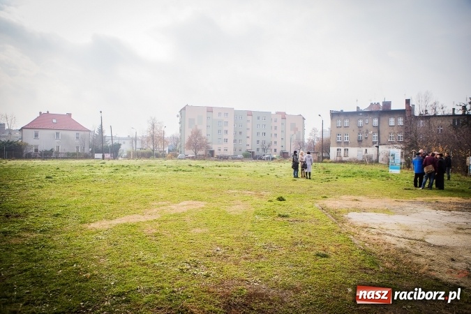 Zdjęcie w galerii na portalu naszraciborz.pl: Przy ulicy Przejazdowej ruszyła budowa nowych mieszkań Raciborskiego Towarzystwa Budownictwa Społecznego wiadomości z regionu