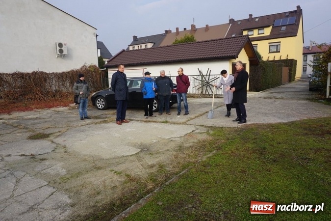 Zdjęcie w galerii na portalu naszraciborz.pl: Przy ulicy Przejazdowej ruszyła budowa nowych mieszkań Raciborskiego Towarzystwa Budownictwa Społecznego wiadomości z regionu
