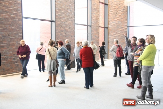 Zdjęcie w galerii na portalu naszraciborz.pl: Muzeum piwa i symfonia szlachetnych dźwięk&oacute;w. Wycieczka student&oacute;w z GCK w Nędzy wiadomości z regionu