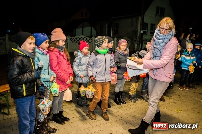 Zdjęcie w galerii na portalu naszraciborz.pl: Św. Marcin przyjechał do Owsiszcz wiadomości z regionu