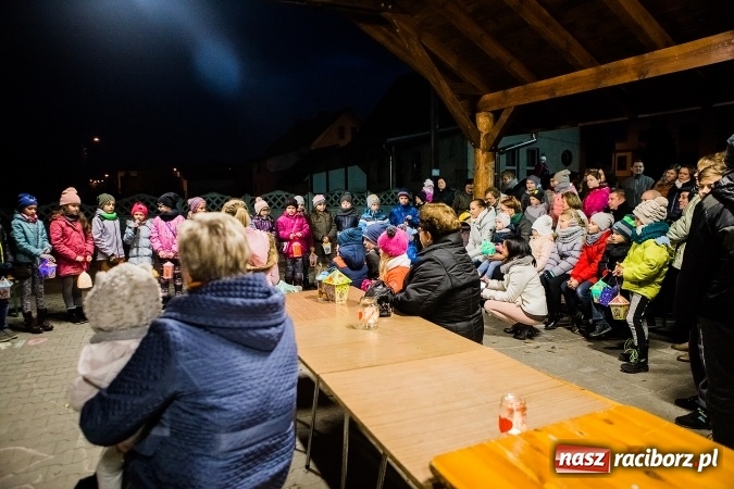 Zdjęcie w galerii na portalu naszraciborz.pl: Św. Marcin przyjechał do Owsiszcz wiadomości z regionu