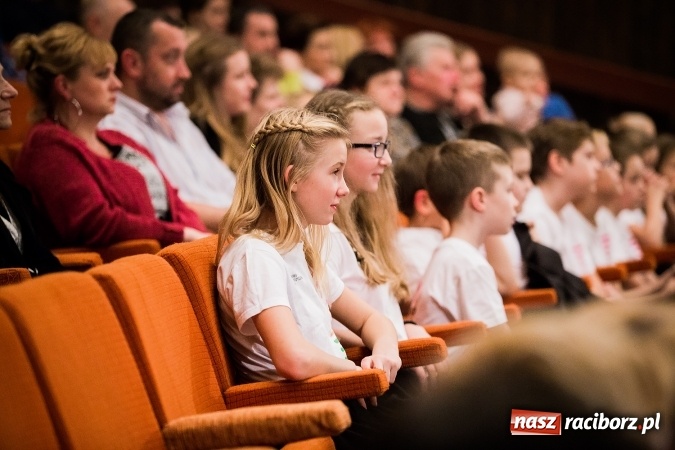 Zdjęcie w galerii na portalu naszraciborz.pl: Koncert Muzyki Polskiej w szkole muzycznej wiadomości z regionu
