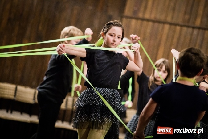 Zdjęcie w galerii na portalu naszraciborz.pl: Koncert Muzyki Polskiej w szkole muzycznej wiadomości z regionu