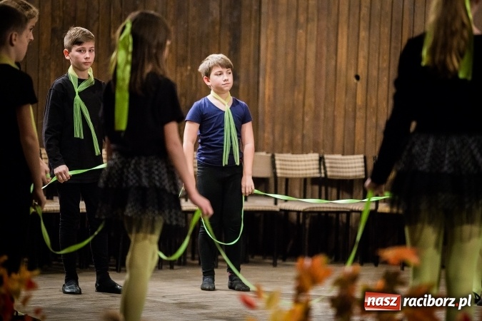 Zdjęcie w galerii na portalu naszraciborz.pl: Koncert Muzyki Polskiej w szkole muzycznej wiadomości z regionu