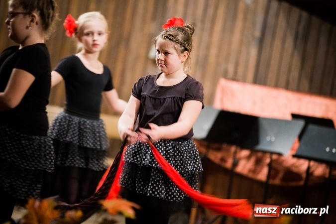 Zdjęcie w galerii na portalu naszraciborz.pl: Koncert Muzyki Polskiej w szkole muzycznej wiadomości z regionu