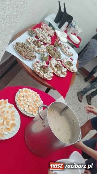 Zdjęcie w galerii na portalu naszraciborz.pl: Raciborzanie w Hiszpanii – Kochamy Polskę!  wiadomości z regionu