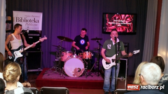 Zdjęcie w galerii na portalu naszraciborz.pl: Rekordowy Racib&oacute;rz prozą zaczarowany - rozstrzygniecie konkursu i koncert zespołu DREAM wiadomości z regionu