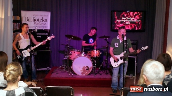 Zdjęcie w galerii na portalu naszraciborz.pl: Rekordowy Racib&oacute;rz prozą zaczarowany - rozstrzygniecie konkursu i koncert zespołu DREAM wiadomości z regionu