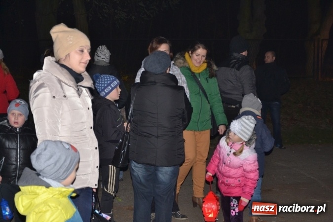 Zdjęcie w galerii na portalu naszraciborz.pl: Święty Marcin na dziedzińcu Starego Opactwa w Rudach  wiadomości z regionu