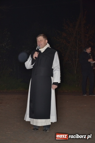 Zdjęcie w galerii na portalu naszraciborz.pl: Święty Marcin na dziedzińcu Starego Opactwa w Rudach  wiadomości z regionu