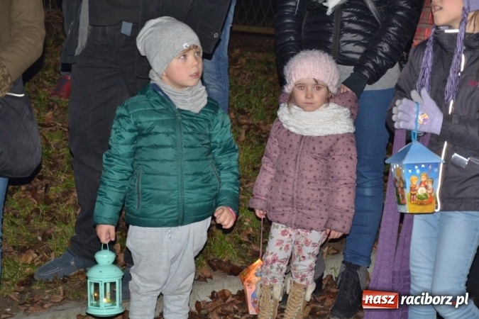 Zdjęcie w galerii na portalu naszraciborz.pl: Święty Marcin na dziedzińcu Starego Opactwa w Rudach  wiadomości z regionu