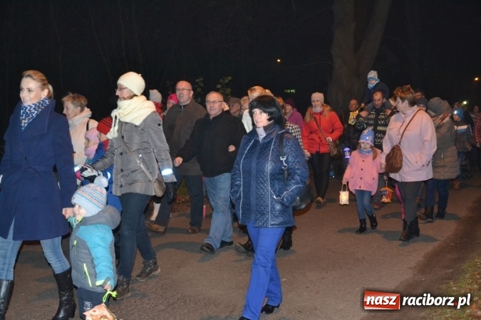 Zdjęcie w galerii na portalu naszraciborz.pl: Święty Marcin na dziedzińcu Starego Opactwa w Rudach  wiadomości z regionu