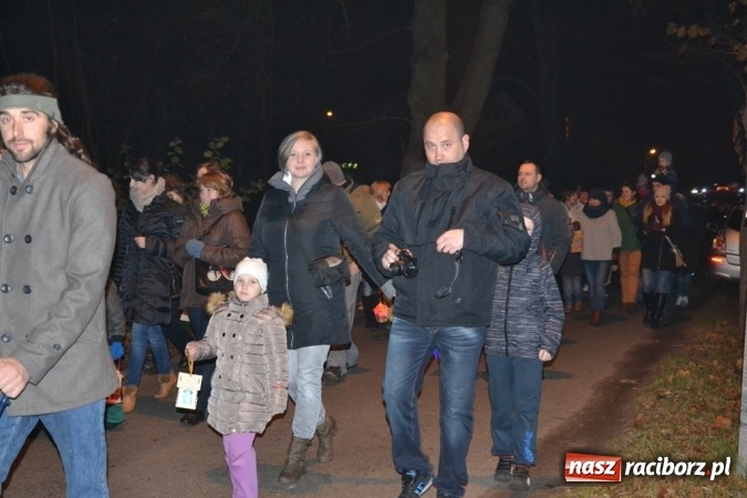 Zdjęcie w galerii na portalu naszraciborz.pl: Święty Marcin na dziedzińcu Starego Opactwa w Rudach  wiadomości z regionu