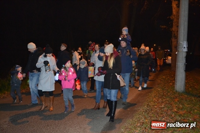Zdjęcie w galerii na portalu naszraciborz.pl: Święty Marcin na dziedzińcu Starego Opactwa w Rudach  wiadomości z regionu
