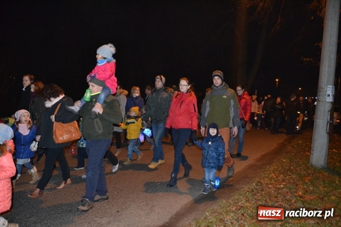 Zdjęcie w galerii na portalu naszraciborz.pl: Święty Marcin na dziedzińcu Starego Opactwa w Rudach  wiadomości z regionu