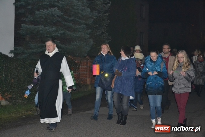 Zdjęcie w galerii na portalu naszraciborz.pl: Święty Marcin na dziedzińcu Starego Opactwa w Rudach  wiadomości z regionu