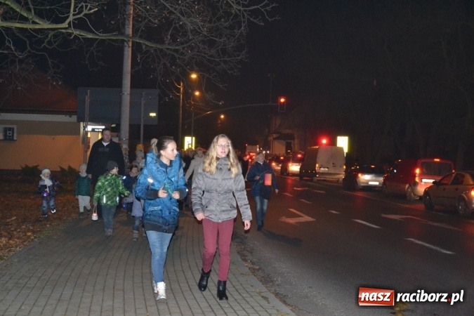 Zdjęcie w galerii na portalu naszraciborz.pl: Święty Marcin na dziedzińcu Starego Opactwa w Rudach  wiadomości z regionu