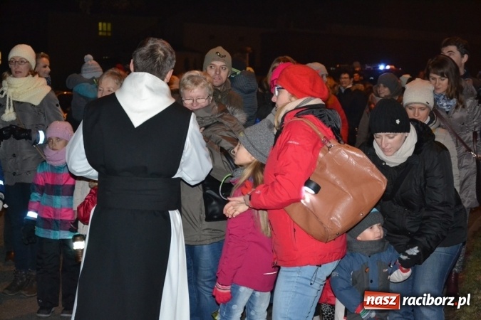 Zdjęcie w galerii na portalu naszraciborz.pl: Święty Marcin na dziedzińcu Starego Opactwa w Rudach  wiadomości z regionu