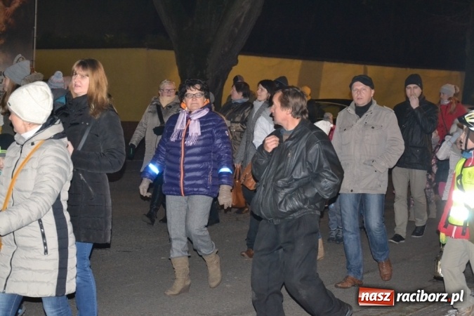 Zdjęcie w galerii na portalu naszraciborz.pl: Święty Marcin na dziedzińcu Starego Opactwa w Rudach  wiadomości z regionu