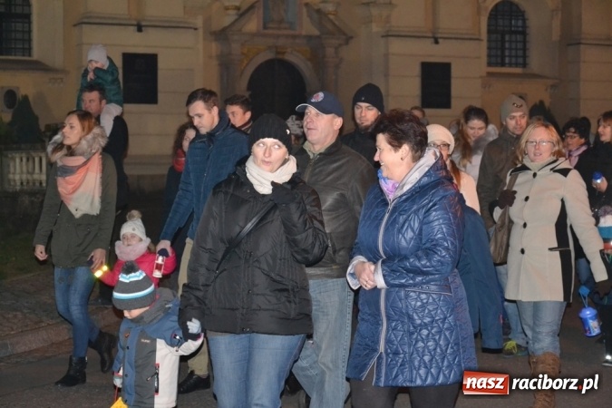 Zdjęcie w galerii na portalu naszraciborz.pl: Święty Marcin na dziedzińcu Starego Opactwa w Rudach  wiadomości z regionu