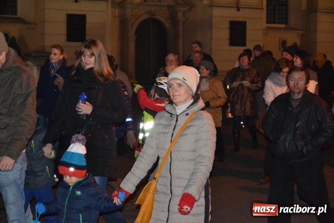 Zdjęcie w galerii na portalu naszraciborz.pl: Święty Marcin na dziedzińcu Starego Opactwa w Rudach  wiadomości z regionu