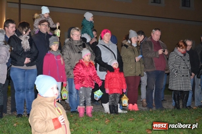 Zdjęcie w galerii na portalu naszraciborz.pl: Święty Marcin na dziedzińcu Starego Opactwa w Rudach  wiadomości z regionu