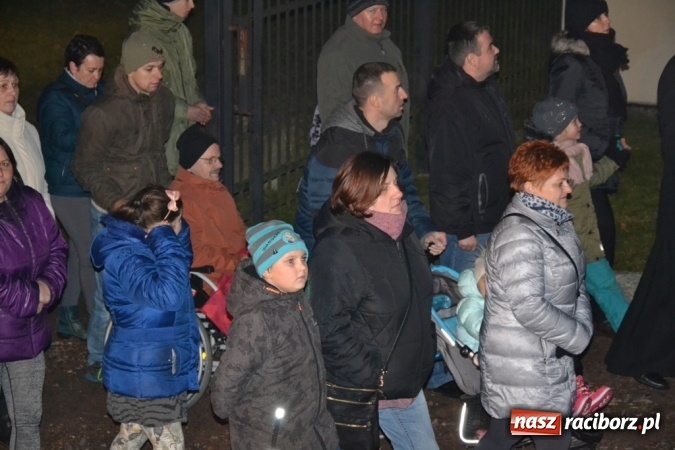 Zdjęcie w galerii na portalu naszraciborz.pl: Święty Marcin na dziedzińcu Starego Opactwa w Rudach  wiadomości z regionu