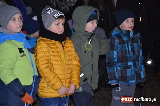 Zdjęcie w galerii na portalu naszraciborz.pl: Święty Marcin na dziedzińcu Starego Opactwa w Rudach  wiadomości z regionu