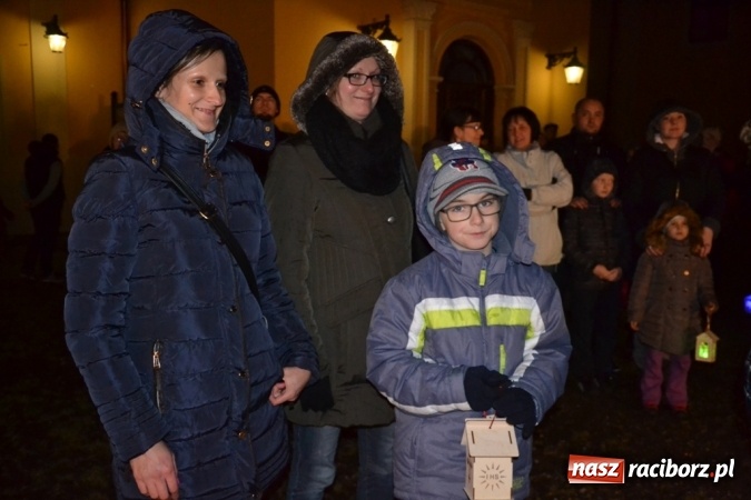 Zdjęcie w galerii na portalu naszraciborz.pl: Święty Marcin na dziedzińcu Starego Opactwa w Rudach  wiadomości z regionu